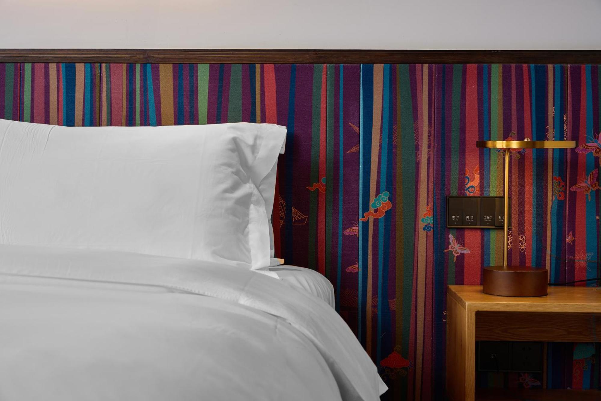 Hotel Indigo Lugu Lake By Ihg Li-ťiang Exteriér fotografie