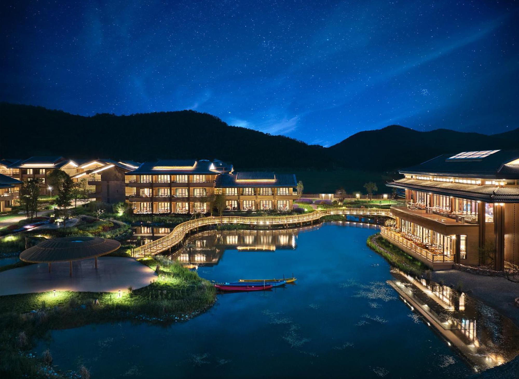Hotel Indigo Lugu Lake By Ihg Li-ťiang Exteriér fotografie