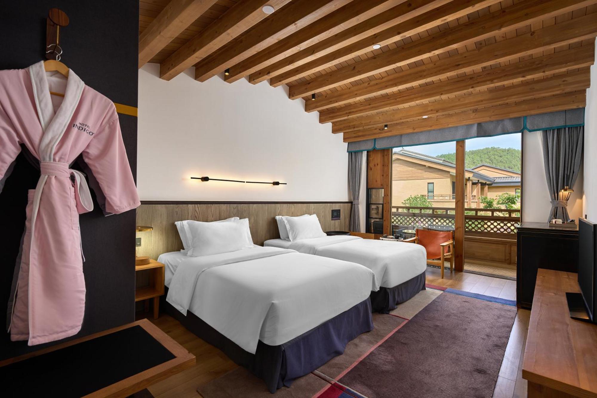 Hotel Indigo Lugu Lake By Ihg Li-ťiang Exteriér fotografie