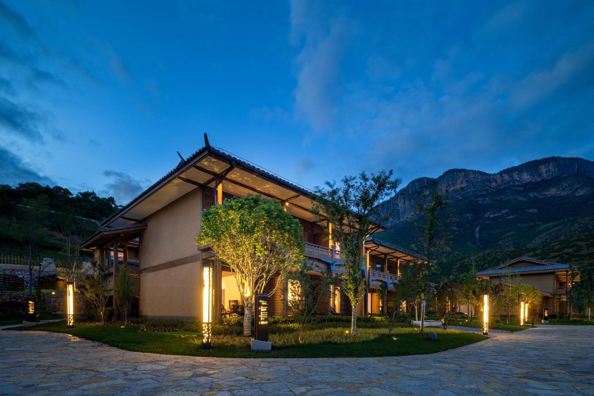 Hotel Indigo Lugu Lake By Ihg Li-ťiang Exteriér fotografie
